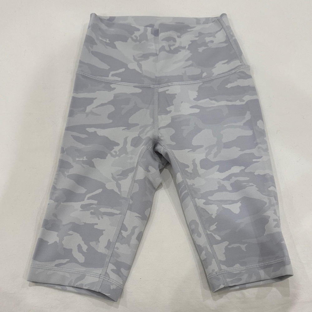 lululemon athletica Women's Gray Camo Biker Shorts